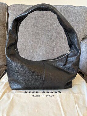 Hyer Goods The Everyday Shoulder Bag - Black Leather